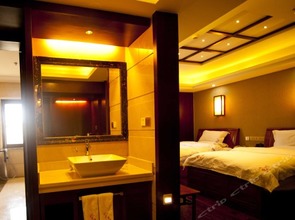 丽江三家院精品客栈1晚住宿及精华景点门票加购推荐